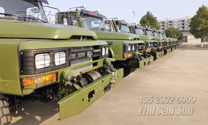 東風六驅(qū)越野卡車,東風六驅(qū)底盤,尖頭卡車底盤,EQ2082越野車底盤,EQ240長頭越野卡車,東風軍車底盤改裝,東風卡車出口