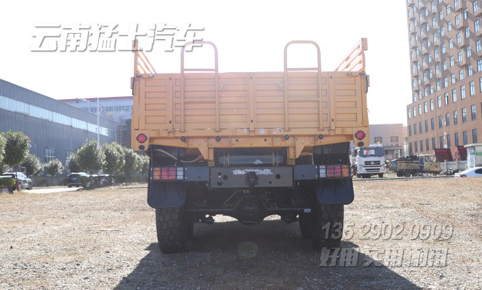 東風六驅卡車,六驅越野車,東風軍車,軍用運輸車,越野卡車,尖頭卡車