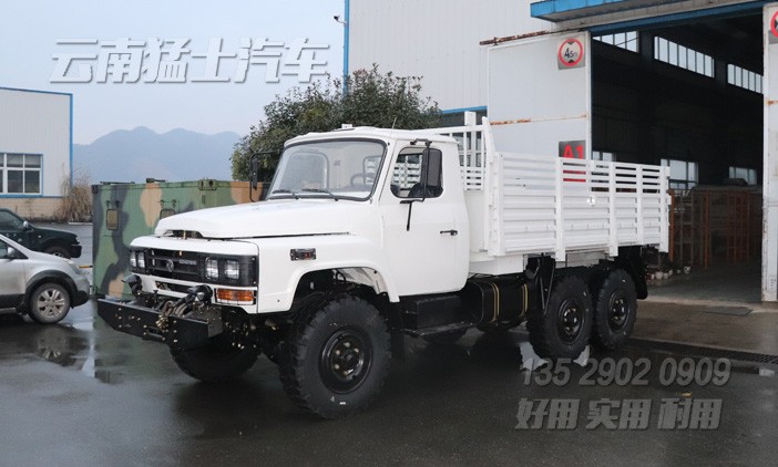 東風六驅越野車,東風尖頭卡車,四驅六驅長頭卡車,東風卡車出口,EQ240,6*6越野運輸車
