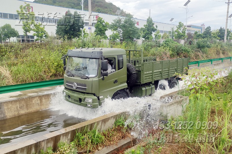 東風四驅六驅,越野卡車,東風卡車,出口卡車,東風車出口,車輛測試