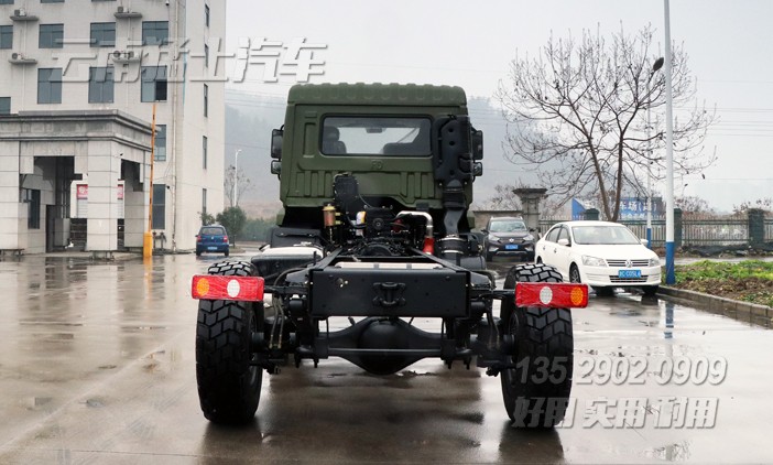 東風四驅底盤,越野專用車底盤,專用車底盤定制,卡車底盤出口,16噸底盤,4*4卡車底盤