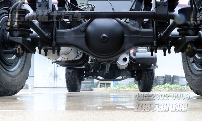 東風四驅底盤,越野專用車底盤,專用車底盤定制,卡車底盤出口,16噸底盤,4*4卡車底盤