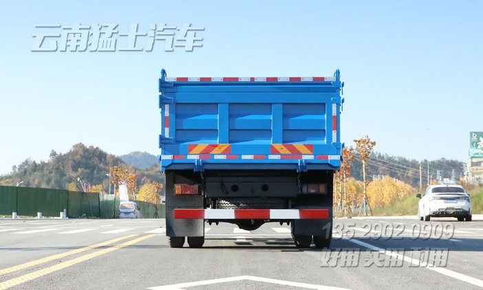 輕型自卸卡車(chē),長(zhǎng)頭自卸,3.5噸自卸汽車(chē),出口自卸貨車(chē),東風(fēng)商用汽車(chē),4x2自卸汽車(chē)