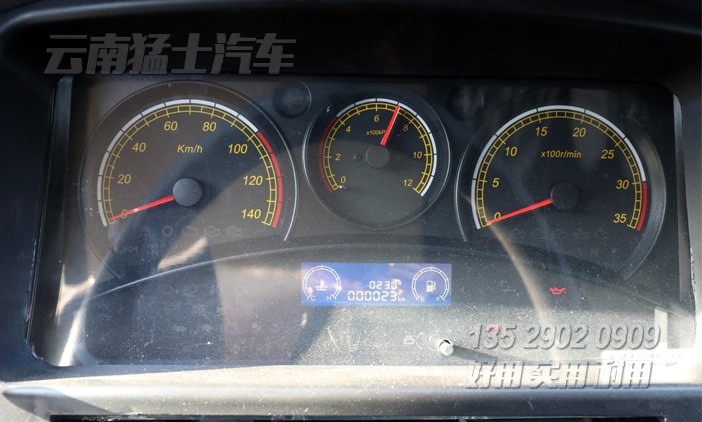 輕型自卸卡車(chē),長(zhǎng)頭自卸,3.5噸自卸汽車(chē),出口自卸貨車(chē),東風(fēng)商用汽車(chē),4x2自卸汽車(chē)