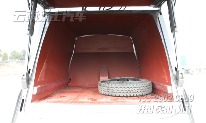 壓縮式垃圾車,9立方垃圾車,東風環衛車,垃圾車廠家,垃圾車銷售,4*2垃圾車