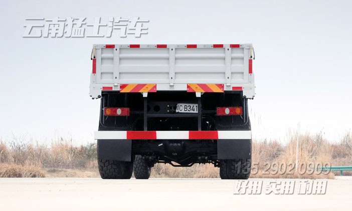 5.5米貨箱卡車,新款東風6*6,260馬力森林卡車,山地越野卡車,豪華卡車,惡劣路況專用車