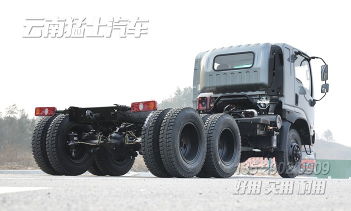 新款卡車底盤,六驅卡車,越野車底盤,專用車改裝,6*6出口型卡車,平頭2082,后八輪越野車