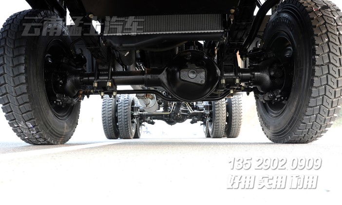 新款卡車底盤,六驅卡車,越野車底盤,專用車改裝,6*6出口型卡車,平頭2082,后八輪越野車
