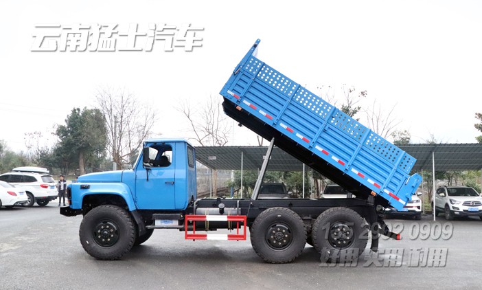 EQ2100自卸汽車(chē),5噸尖頭自卸車(chē),東風(fēng)藍(lán)自卸車(chē),出口車(chē)專(zhuān)供,六驅(qū)自卸車(chē),6*6公路運(yùn)輸車(chē)