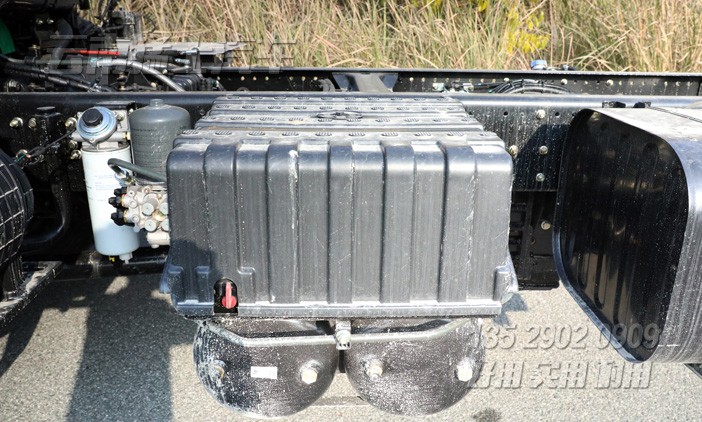 DFH2140B,4x4底盤,四驅越野車底盤,國六底盤改裝,東風出口底盤配置,底盤改裝廠家