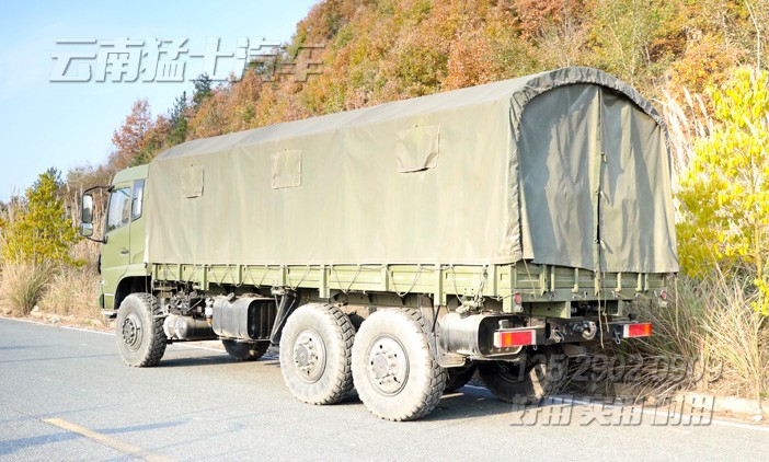 國五運兵車,出口型運兵車,EQ2130GA,東風6x6卡車,六驅柴油貨車