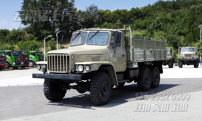 長頭越野車,EQ240,六驅越野車,長頭經典卡車,絞盤卡車