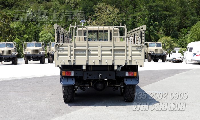 長頭越野車,EQ240,六驅越野車,長頭經典卡車,絞盤卡車