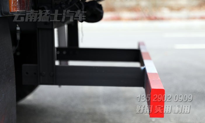 中置頂自卸,3.5噸平板翻斗,二汽240全驅卡車,自卸運輸車出口,尖頭自卸車銷售