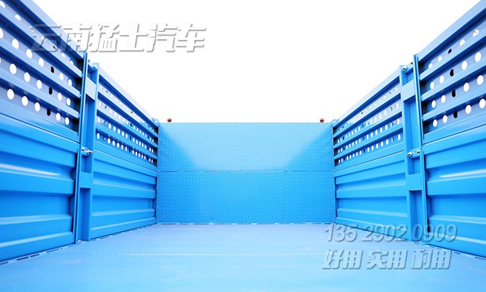 中置頂自卸,3.5噸平板翻斗,二汽240全驅卡車,自卸運輸車出口,尖頭自卸車銷售