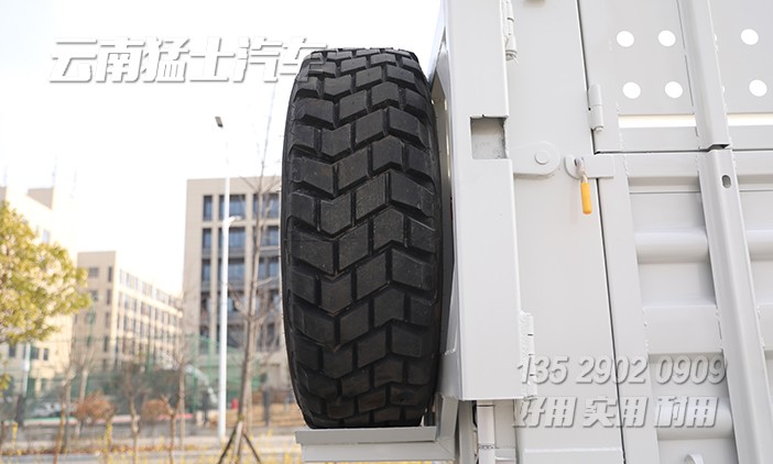 四驅翻斗車,東風自卸車配置參數,13噸自卸車,砂石運輸車