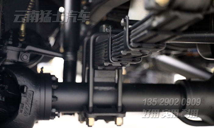 170馬力尖頭車,綠色卡車,出口專用底盤,越野車底盤,小型卡車底盤,全驅底盤